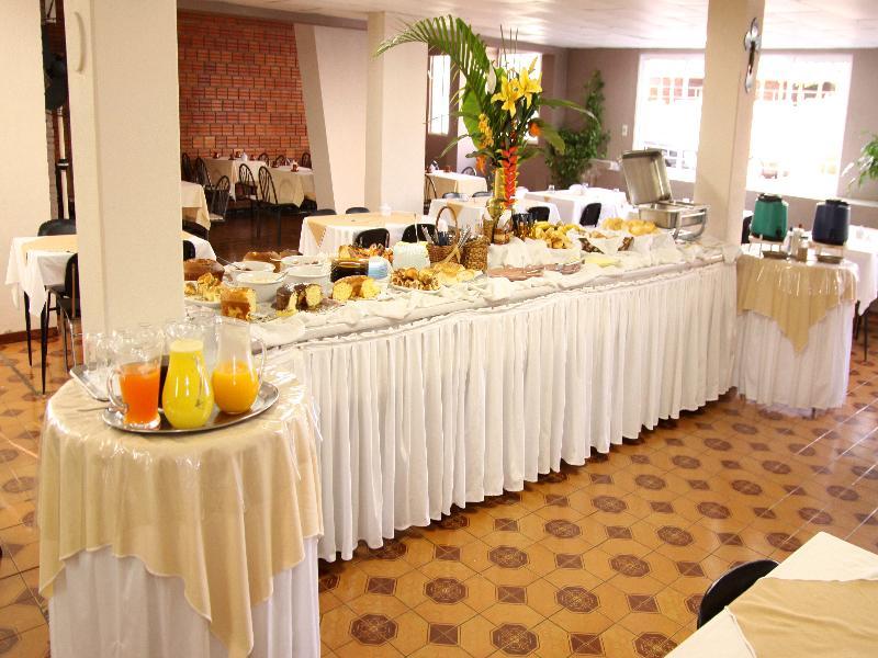 Iguacu Plaza Hotel フォス・ド・イグアス エクステリア 写真
